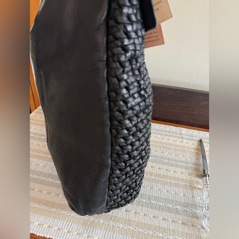 🔥REDUCED🔥 NWT‼️ Exquisite 100% Leather Black Woven Tote Bag✨✨✨ - Picture 4 of 16